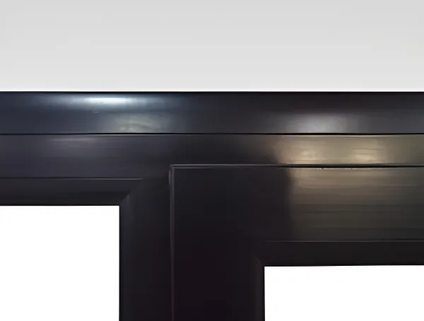 Ventana de rebatir, color negro mate (detalle)