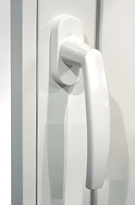 Puerta rebatible, color blanco (detalle)