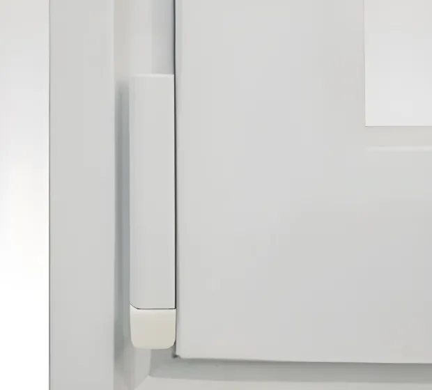 Paño fijo con ventana rebatible, color blanco (detalle)