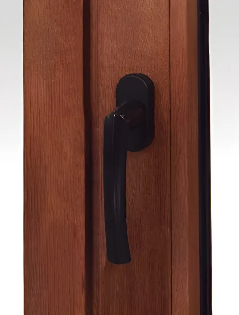 Ventana rebatible 1 hoja, color roble dorado (detalle)