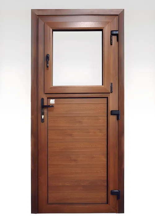 Puerta con ventana y panel integrados en una sola hoja, color roble dorado