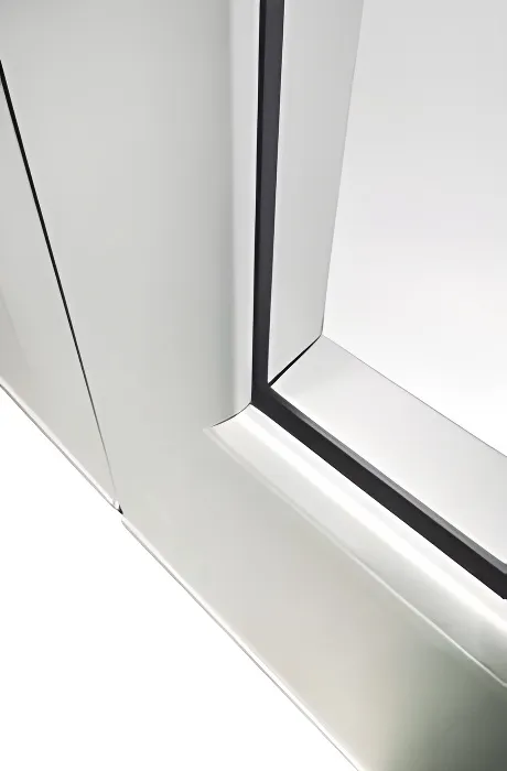 Portón rebatible vidriado, color anodizado natural (detalle)