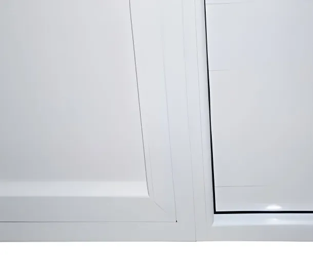 Portón levadizo aluminio Línea Módena con puerta de escape, color blanco (detalle)